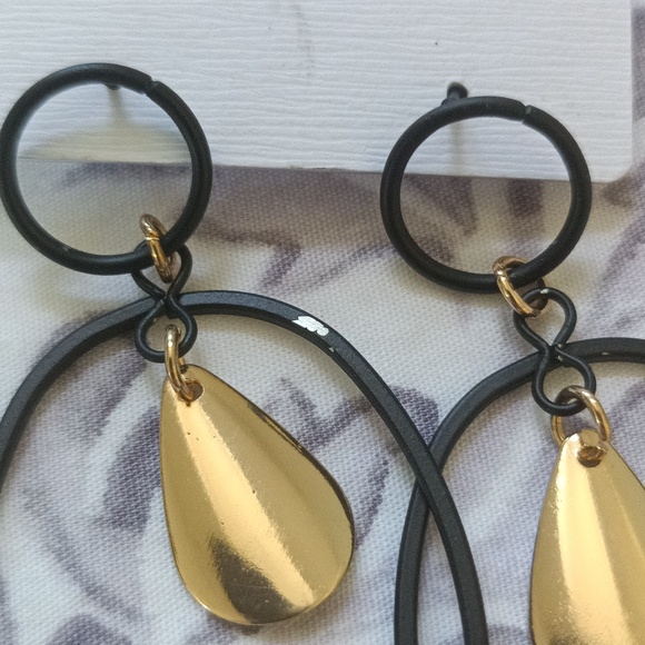 8 Earrings with cool designs, few with imperfections - Take them all for $14 - Picture 7 of 12